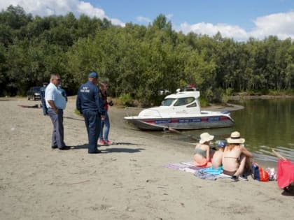 Алтайские спасатели проверили безопасность пляжей и мест отдыха у воды