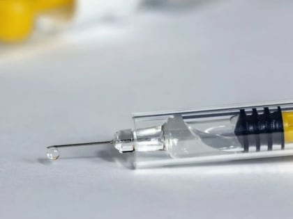 В Москве 10-летняя девочка укололась о шприц в каршеринге