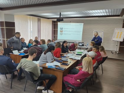 Сотрудники алтайских предприятий учатся стандартизированной работе