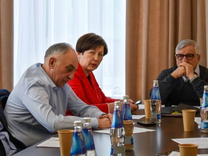 Депутаты городской Думы приняли участие в заседании Совета Общественной палаты города Барнаула VI созыва