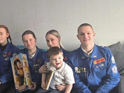 Детский педагогический отряд "Бакфаст"  принимает участие в акции «Ёлка желаний СО «Алтай»