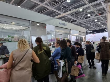 Резиденты кластера «АлтайБио» представили продукцию на международной выставке «InSharmExpo»
