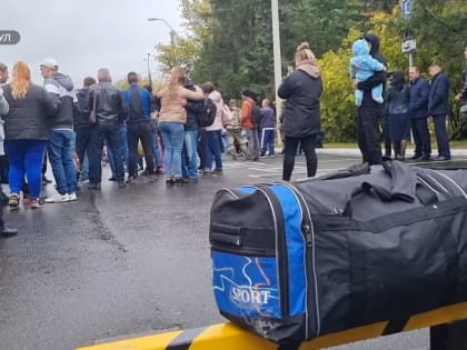 Почти 200 звонков: какой помощи просят семьи мобилизованных жителей Алтая