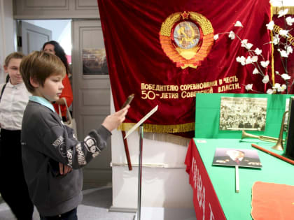 Выставка с ностальгическим приветом из СССР открылась в Барнауле