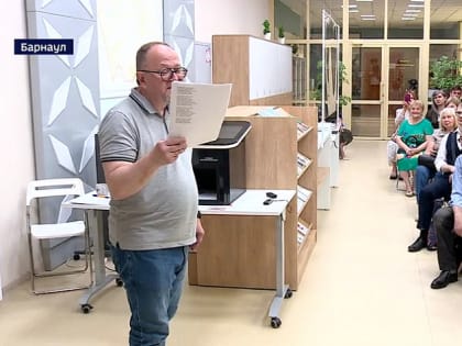 Литературный фестиваль Роберта Рождественского стартовал со встречи списателями и поэтами