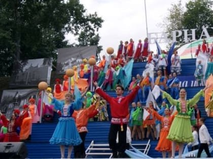 Как в Барнауле отпразднуют День России?