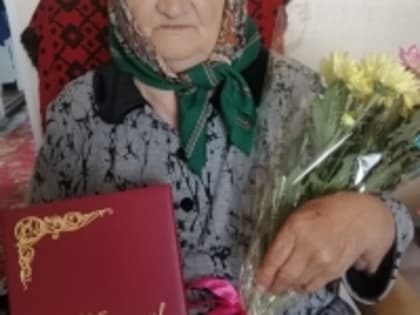 С раннего утра принимала поздравления со славным юбилеем  Крестникова Евдокия Сергеевна, жительница села Дружба Алейского района.  20 октября 2023 года ей исполнилось 90 лет!