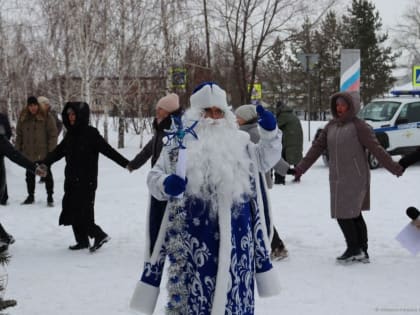 ТОРЖЕСТВЕННОЕ ОТКРЫТИЕ ГЛАВНОЙ ЕЛКИ РАЙОНА