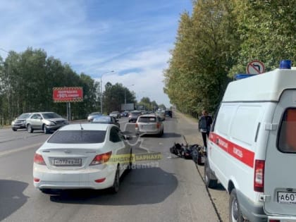 В Барнауле мотоциклист попал в больницу после аварии