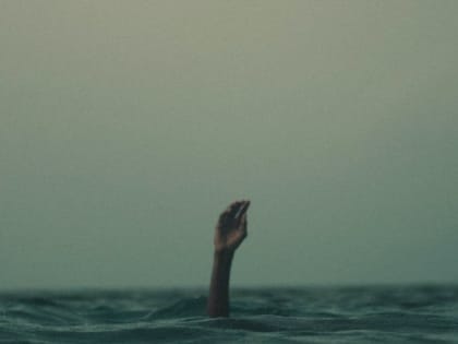 Гуляли у реки: две девочки утонули в Бийске