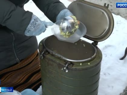 В Бийске бездомные могут бесплатно и вкусно поесть