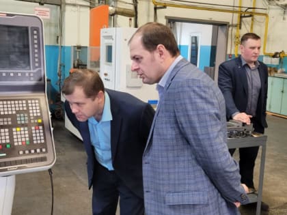 В Барнауле провели промышленную экскурсию  для представителей сферы образования