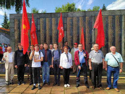 В Бийске прошла акция, посвященная Дню памяти и скрби