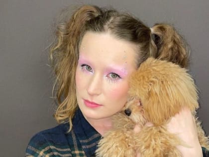 Певица Монеточка за 20 млн рублей купила квартиру в центре Москвы