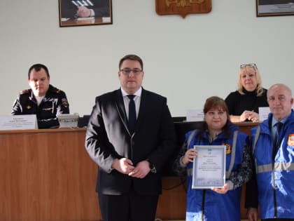 Дружинники Индустриального района получили заслуженные награды по итогу 2024 года