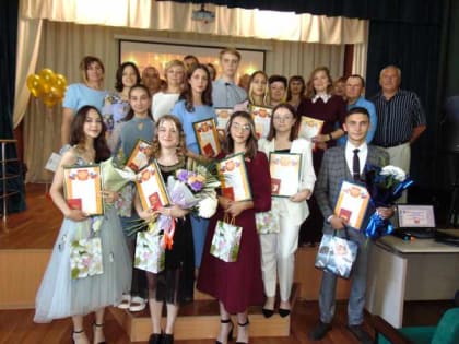 В Смоленском районе чествовали медалистов