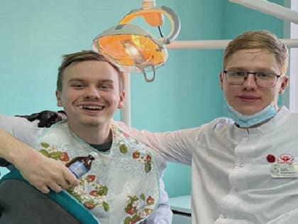 Барнаульцы могут записаться на бесплатный приём к студентам-стоматологам