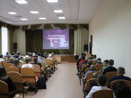 В конференц-зале Алтайского училища олимпийского резерва прошло занятие по противодействию террористическим угрозам