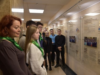 В Парламентском центре прошло закрытие Месячника молодого избирателя