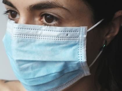 В Барнауле продавец забрала у девушки товар из-за отсутствия маски