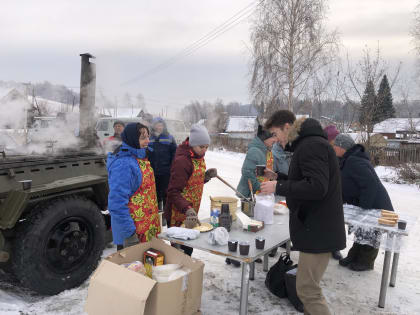 Активисты Молодой Гвардии приняли участие в организации и проведении «Дня соседей»