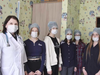 Учащиеся старших классов Советской средней школы побывали на экскурсии в центральной районной больнице