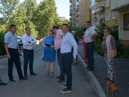 Депутат БГД Дмитрий Абалымов продолжает контролировать ремонт дворовых территорий