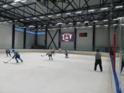 Рубцовчане вышли в финал турнира ночной хоккейной лиги Алтайского края (ВИДЕО)