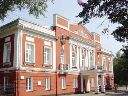 На 20 депутатских мест в Барнаульской Думе претендуют 450 кандидатов от 9 партий