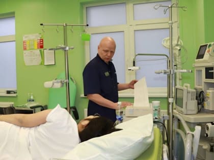 Томенко рассказал, где работает лучший акушер-гинеколог в Алтайском крае