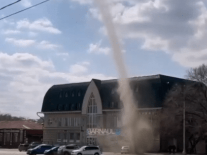 Ученые рассказали, почему в Алтайском крае произошел всплеск "торнадо"