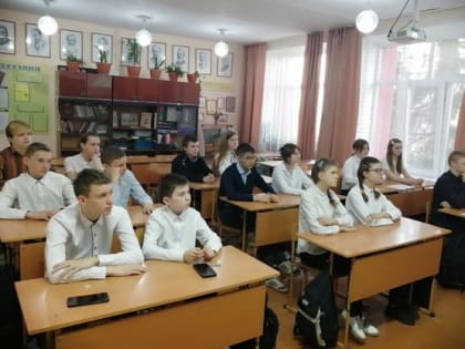 Тальменские школьники расширяют кругозор на лекциях ко Дню космонавтики