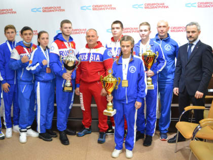 Алтайские кикбоксёры привезли четыре золота с чемпионата Европы среди юниоров