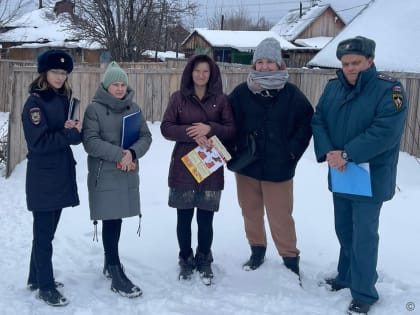 Комиссия по делам несовершеннолетних и защите их прав провела межведомственные рейды по проверке семей, находящихся в социально опасном положении