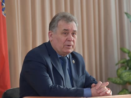 Спикер краевого парламента провел личный прием граждан в Локтевском районе