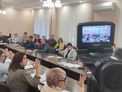 Каменский район вступит в новый год с Уставом и бюджетом