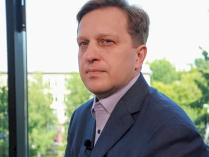 «Льём воду в дуршлаг». Дмитрий Попов о шестой волне COVID-19, новых больницах и нехватке медиков