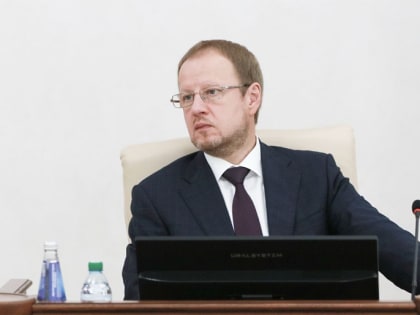 Вчера Губернатор Алтайского края Виктор Томенко провёл штаб по проведению мобилизационной кампании