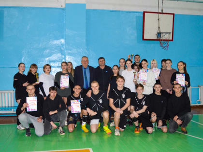 Награждение победителей волейбольного первенства Рубцовского института