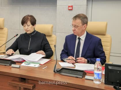 В Барнауле прошло декабрьское заседание городской Думы VIII созыва