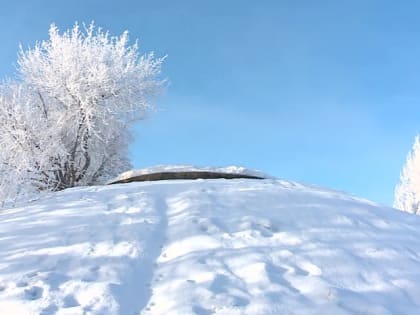 На площади Сахарова начали работы по сносу старых резервуаров для воды