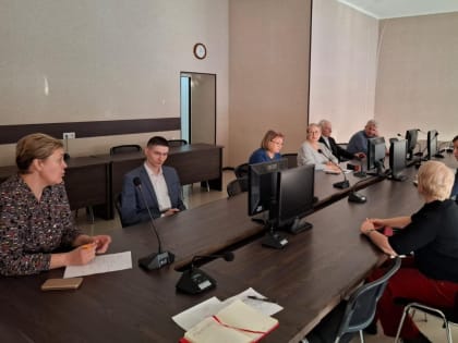 Очистку кровель обсудили с управляющими организациями в Индустриальном районе