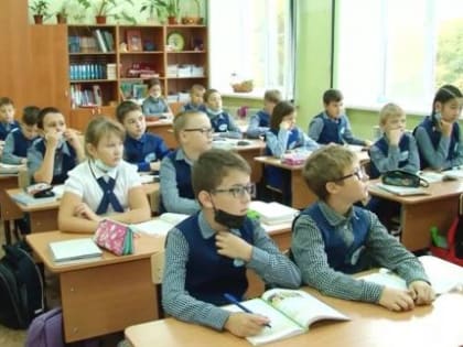 В алтайских школах предлагают провести уроки с участием героев СВО