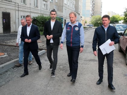 Более 1000 дворов благоустроено в Алтайском крае за 5 лет