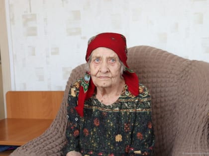 Жительнице Бурлы Любови Вольской исполнилось 95 лет