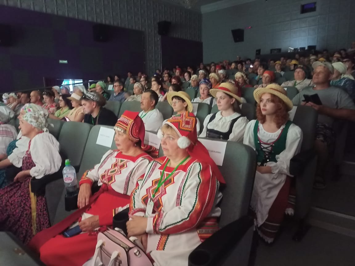 Перекресток культур. Этнический фестиваль. Перекрестки севера фестиваль. Перекресток фестиваль театров кукол.