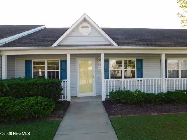 303 Courtyard E 303, Beaufort, NC 28516