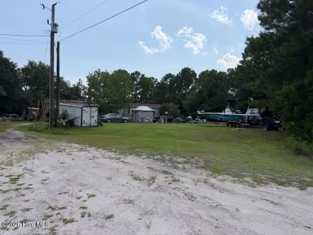 140 Teresa Drive, Hampstead, NC 28443