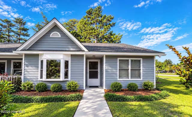 600 N 35th Street 404, Morehead City, NC 28557