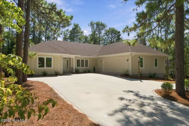 10 Catalpa Lane N, Pinehurst, NC 28374